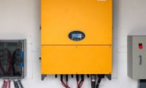 Hệ thống 19,2kWp trên sân thượng KS TP.HCM