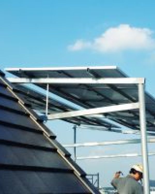 Hệ thống 4.62KWp sử dụng 12 tấm pin...